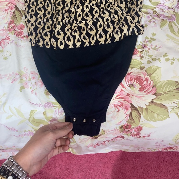 Like new bodysuit - Picture 7 of 8